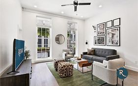 Roami At Bourbon Place